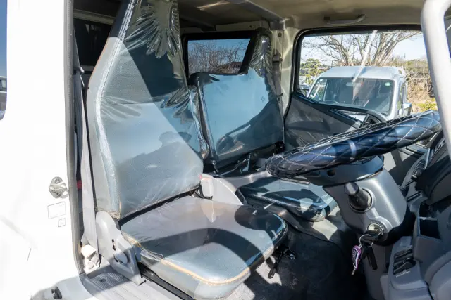 三菱 キャンター TKG-FBA20(2WD)の写真17