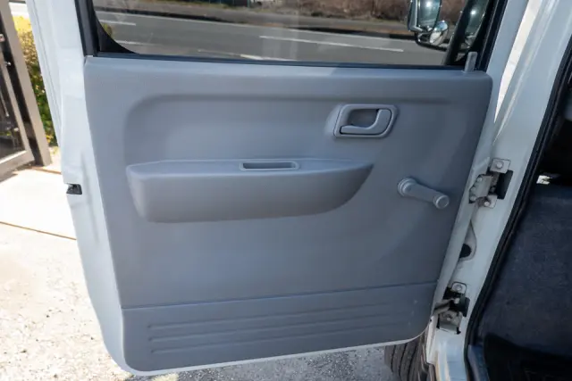 三菱 キャンター TKG-FBA20(2WD)の写真32