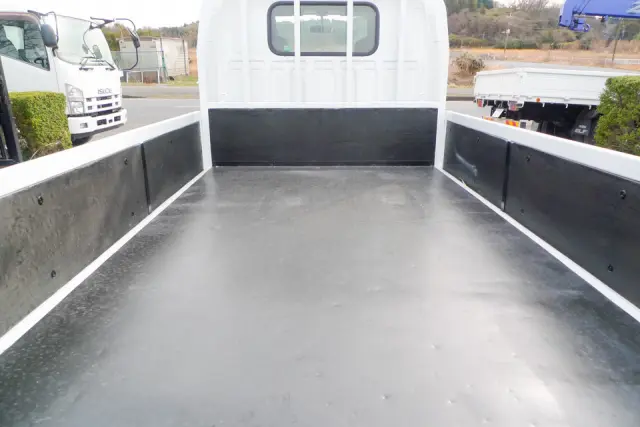 いすゞ エルフ TRG-NJR85A(2WD)の写真11