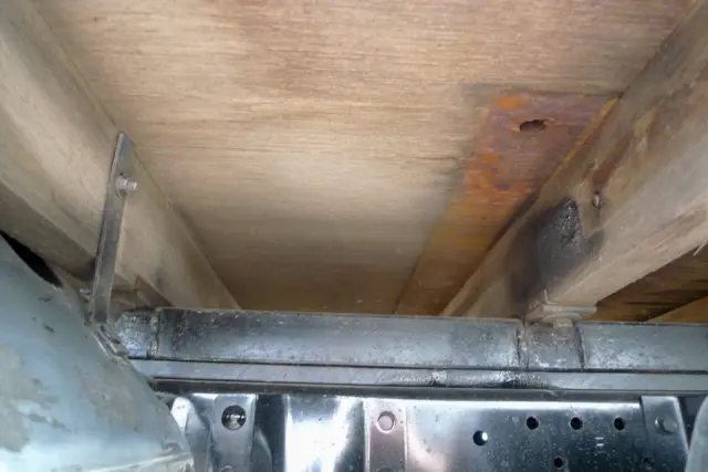 いすゞ エルフ TRG-NJR85A(2WD)の写真14