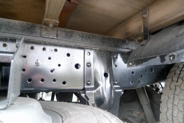 いすゞ エルフ TRG-NJR85A(2WD)の写真16