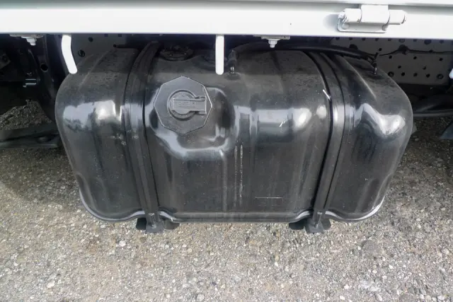 いすゞ エルフ TRG-NJR85A(2WD)の写真19