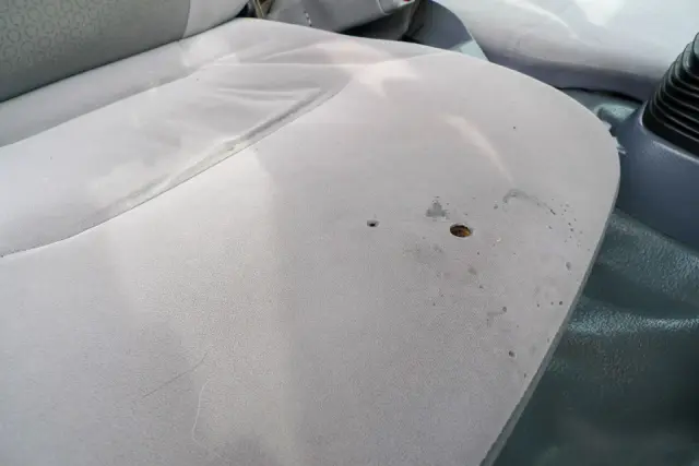 いすゞ エルフ TRG-NJR85A(2WD)の写真24