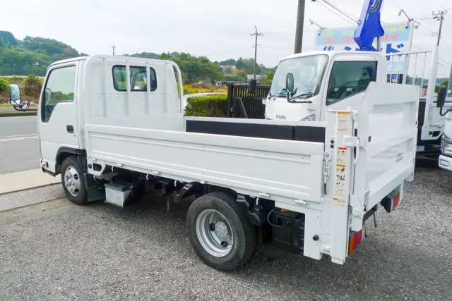 いすゞ エルフ TKG-NJR85AN(2WD)の写真6