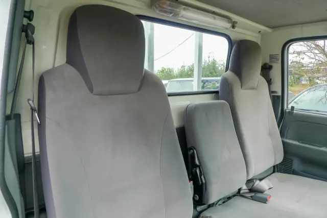 いすゞ エルフ TKG-NJR85AN(2WD)の写真21