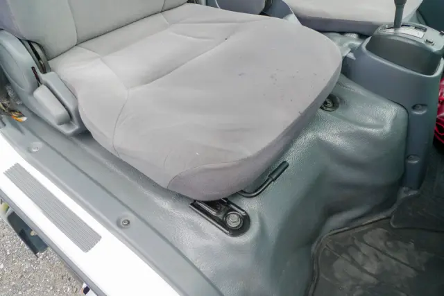 いすゞ エルフ TKG-NJR85AN(2WD)の写真22