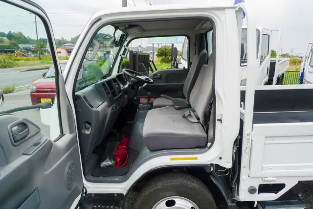 いすゞ エルフ TKG-NJR85AN(2WD)の写真29