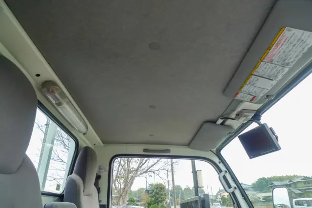 いすゞ エルフ TKG-NJR85AN(2WD)の写真33