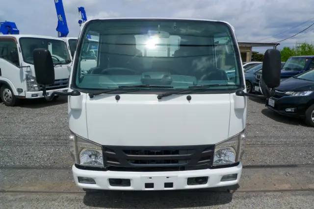 いすゞ エルフ 2RG-NJR88A(2WD)の写真2