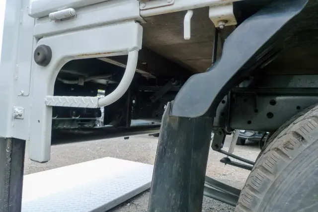 いすゞ エルフ 2RG-NJR88A(2WD)の写真20