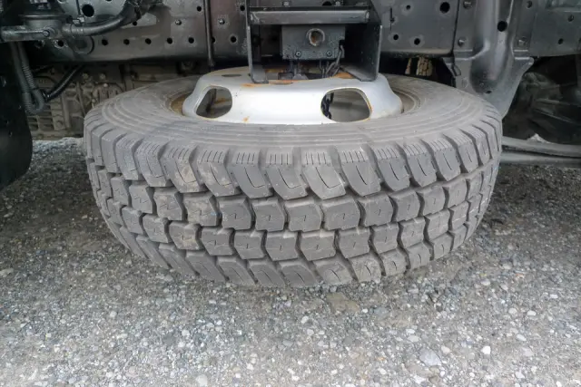 いすゞ エルフ 2RG-NJR88A(2WD)の写真21