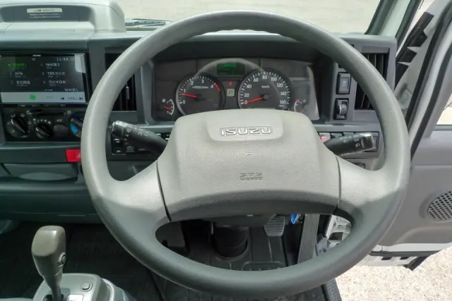 いすゞ エルフ 2RG-NJR88A(2WD)の写真27