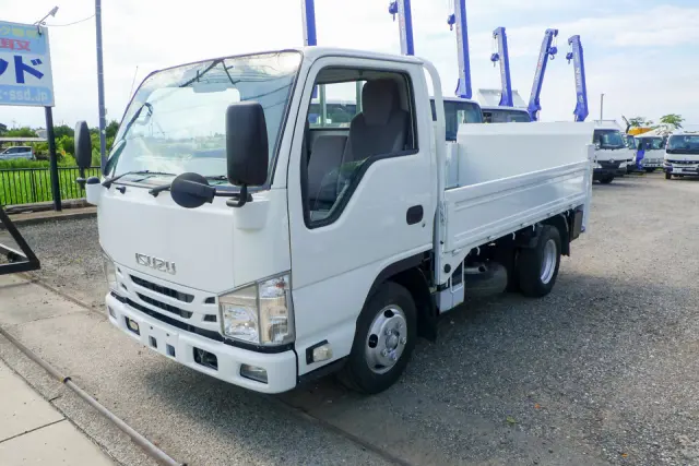 いすゞ エルフ TPG-NJR85A(2WD)の写真1