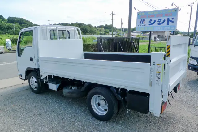 いすゞ エルフ TPG-NJR85A(2WD)の写真5