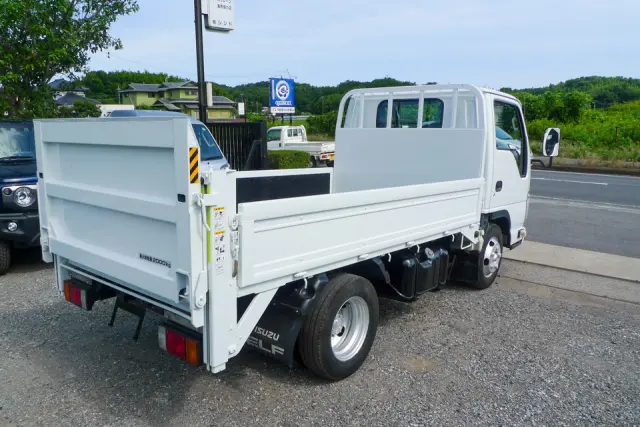 いすゞ エルフ TPG-NJR85A(2WD)の写真6