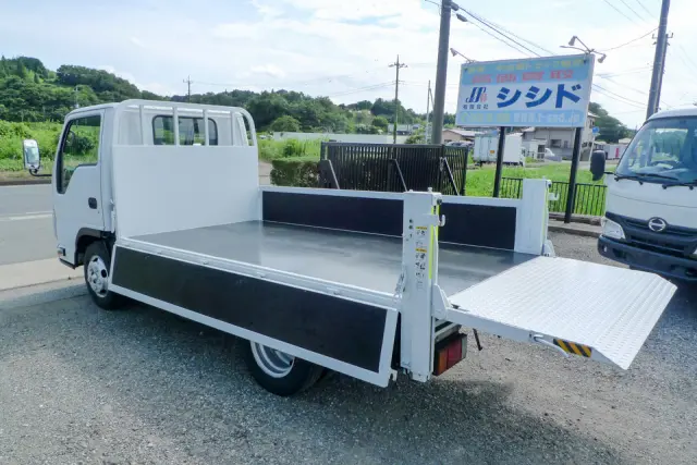 いすゞ エルフ TPG-NJR85A(2WD)の写真9