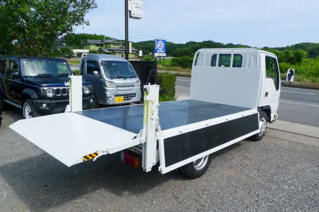 いすゞ エルフ TPG-NJR85A(2WD)の写真10