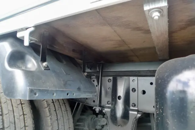 いすゞ エルフ TPG-NJR85A(2WD)の写真16