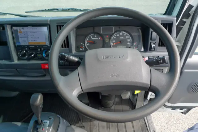 いすゞ エルフ TPG-NJR85A(2WD)の写真25