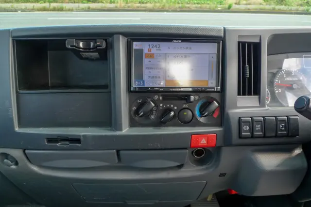 いすゞ エルフ TPG-NJR85A(2WD)の写真27