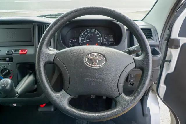 トヨタ タウンエーストラック 5BF-S403M(2WD)の写真17