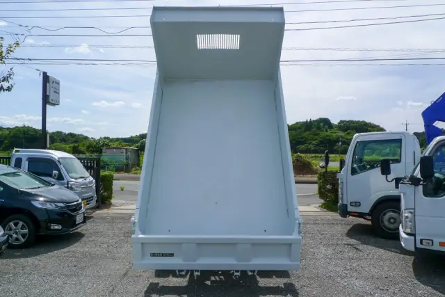 いすゞ エルフ SKG-NKR85N(2WD)の写真7