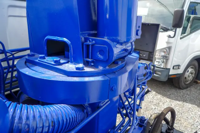 いすゞ エルフ SKG-NKR85N(2WD)の写真12