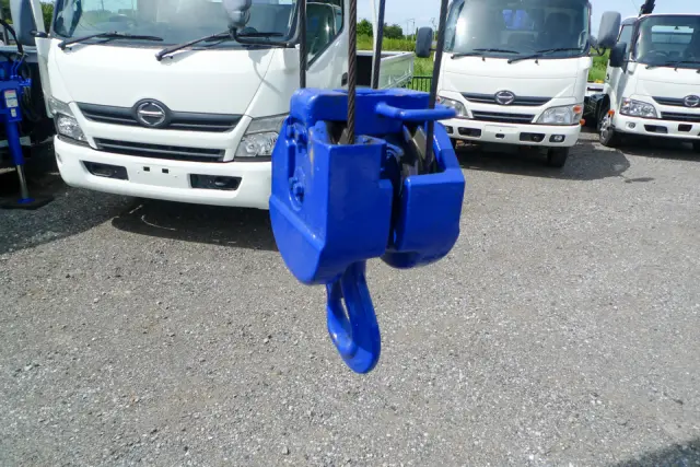 いすゞ エルフ SKG-NKR85N(2WD)の写真17