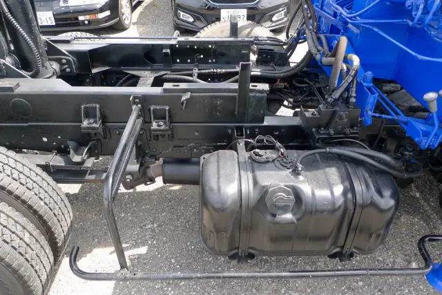 いすゞ エルフ SKG-NKR85N(2WD)の写真26