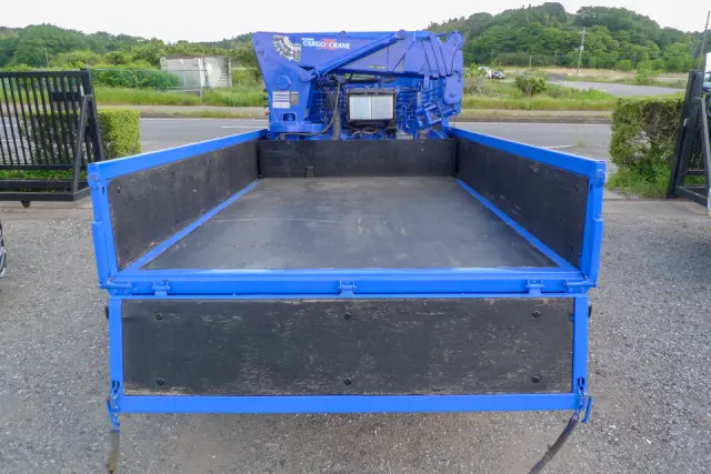 いすゞ エルフ TKG-NJR85A(2WD)の写真8