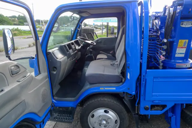 いすゞ エルフ TKG-NJR85A(2WD)の写真42