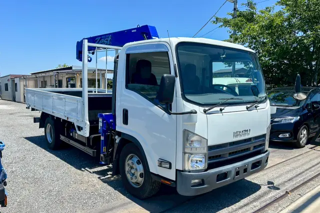 いすゞ エルフ 2RG-NPR88YN(2WD)の写真3