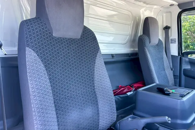 いすゞ エルフ 2RG-NPR88YN(2WD)の写真33