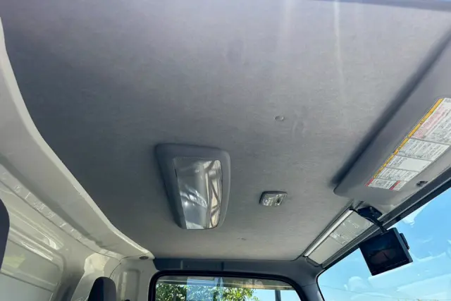 いすゞ エルフ 2RG-NPR88YN(2WD)の写真43