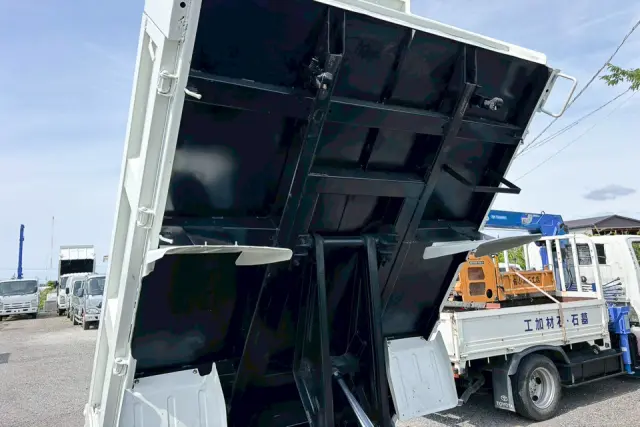 日野 デュトロ TKG-XZU620T(2WD)の写真9