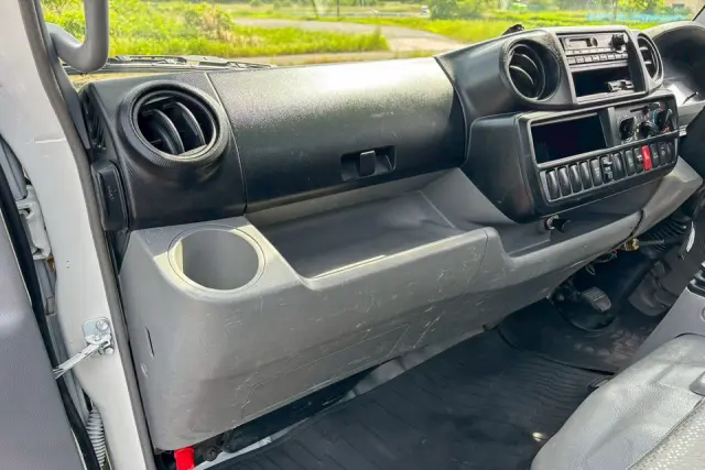 日野 デュトロ TKG-XZU620T(2WD)の写真35