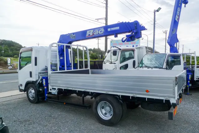 いすゞ エルフ TKG-NPR85YN(2WD)の写真5