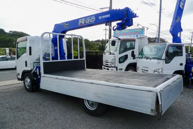 いすゞ エルフ TKG-NPR85YN(2WD)の写真9