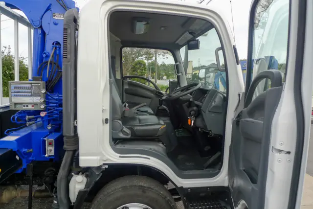 いすゞ エルフ TKG-NPR85YN(2WD)の写真27