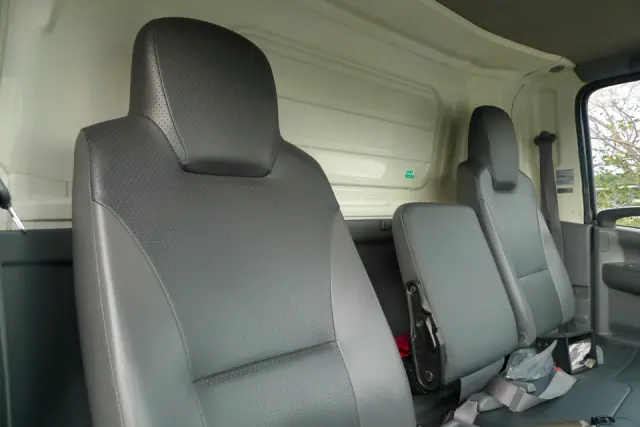 いすゞ エルフ TKG-NPR85YN(2WD)の写真28