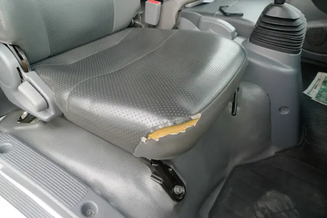 いすゞ エルフ TKG-NPR85YN(2WD)の写真29