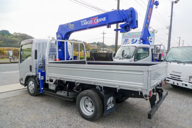 いすゞ エルフ TKG-NMR85N(2WD)の写真5