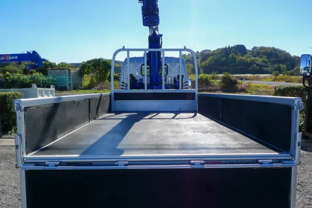 いすゞ エルフ TKG-NMR85N(2WD)の写真8