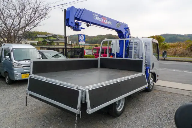 いすゞ エルフ TKG-NMR85N(2WD)の写真9