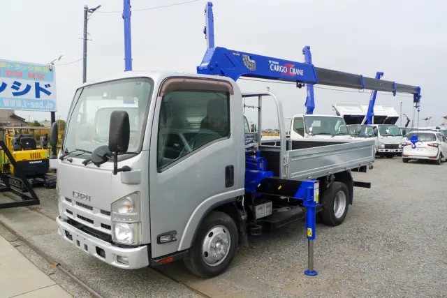 いすゞ エルフ TKG-NMR85N(2WD)の写真13
