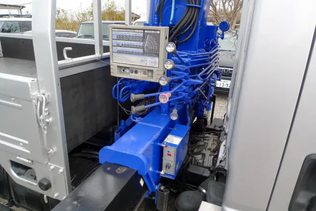 いすゞ エルフ TKG-NMR85N(2WD)の写真15