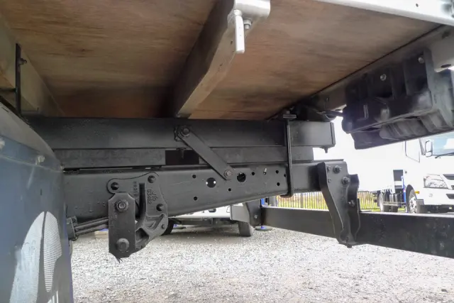 いすゞ エルフ TKG-NMR85N(2WD)の写真24