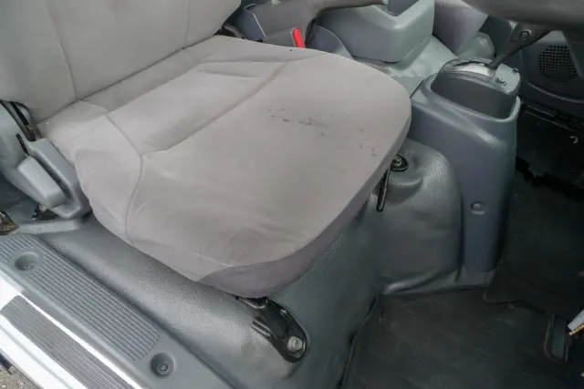 いすゞ エルフ TKG-NMR85N(2WD)の写真32