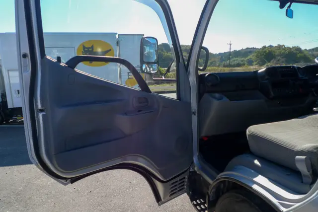 いすゞ エルフ TKG-NMR85N(2WD)の写真38