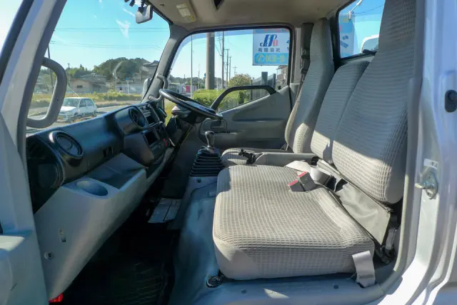 いすゞ エルフ TKG-NMR85N(2WD)の写真39